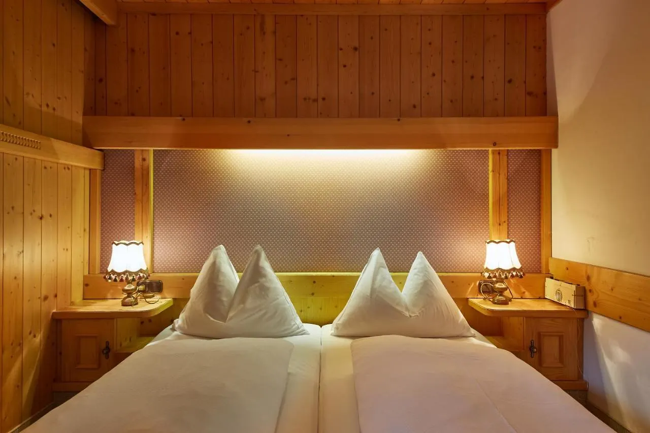 Landhaus Aamadall Im Alpinresort Sport & Spa Saalbach-Hinterglemm 2*,  Austria