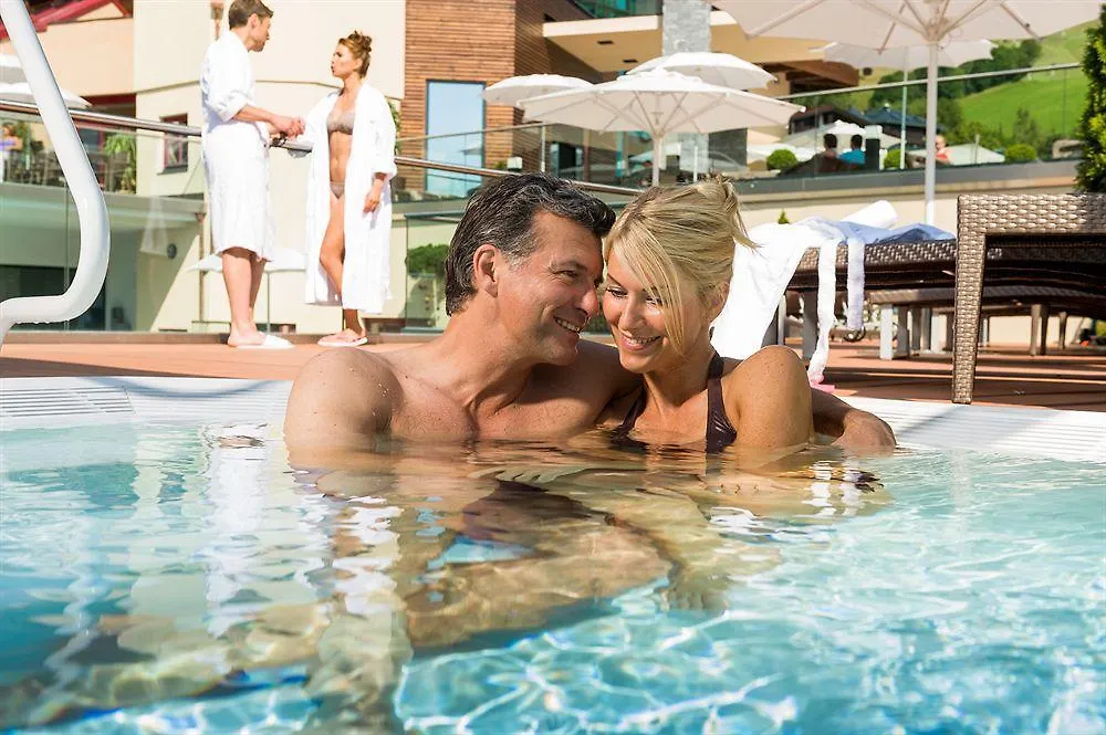 Landhaus Aamadall Im Alpinresort Sport & Spa Saalbach-Hinterglemm