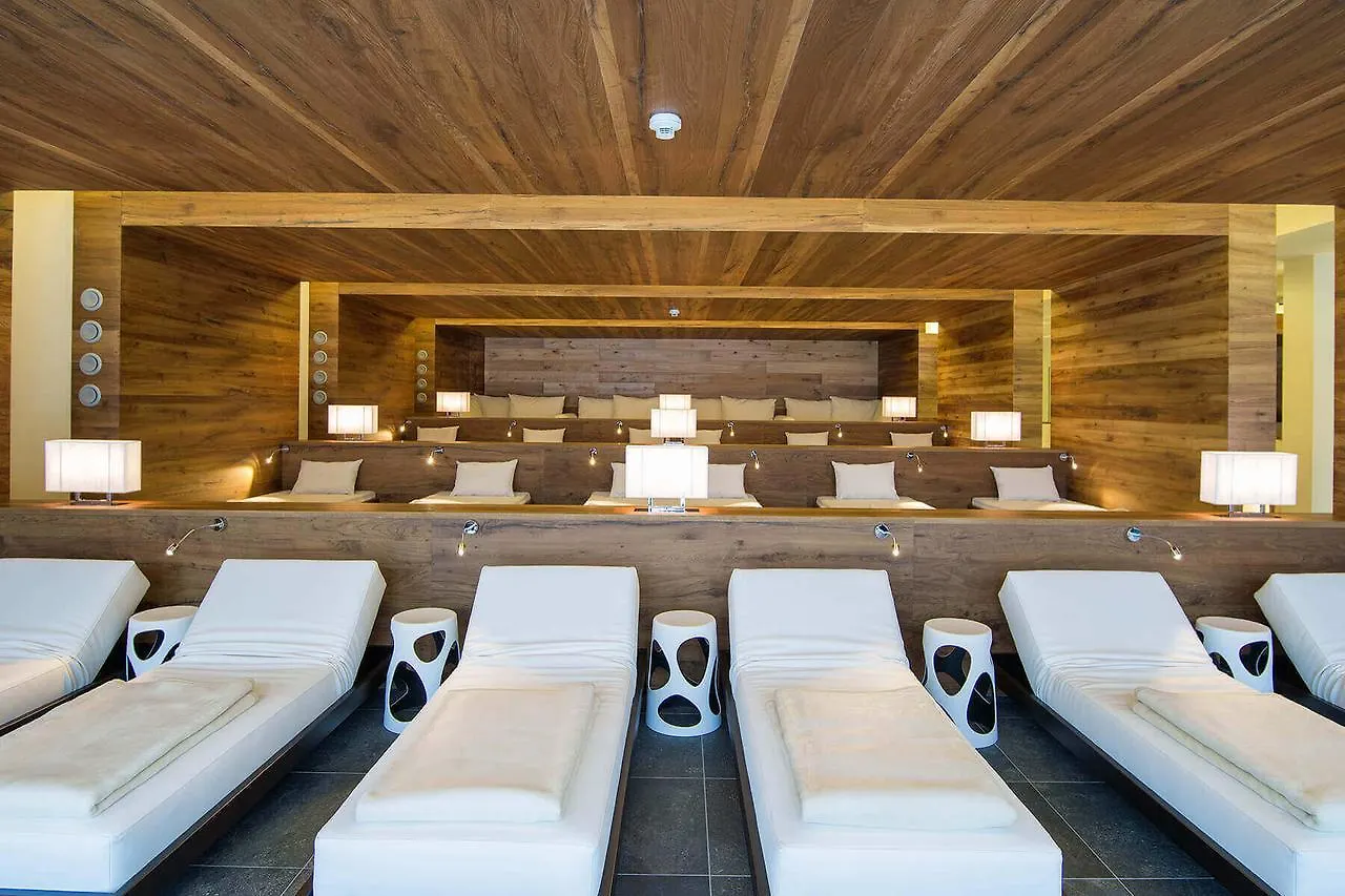 Landhaus Aamadall Im Alpinresort Sport & Spa Saalbach-Hinterglemm 2*,  Austria