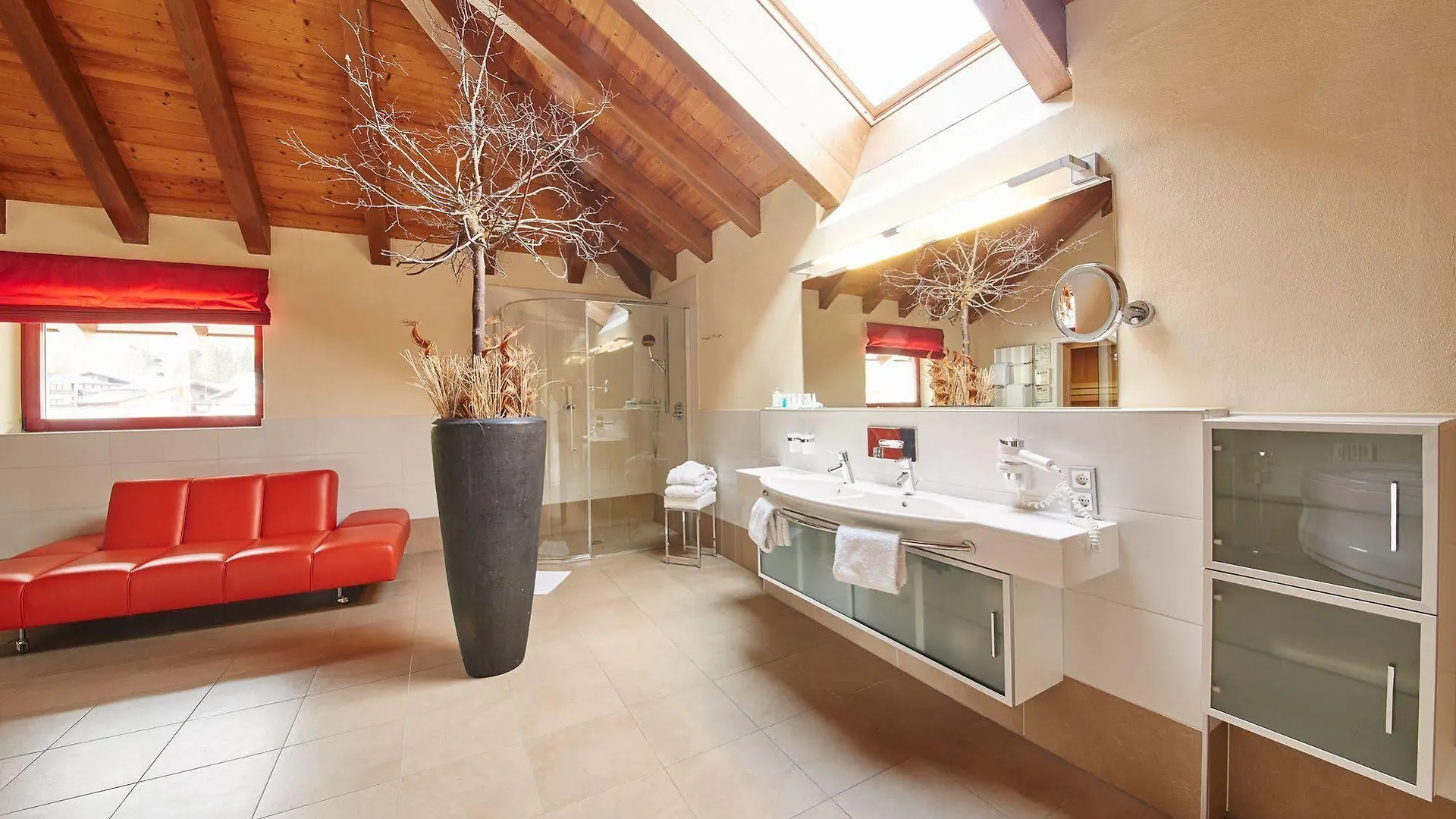 Landhaus Aamadall Im Alpinresort Sport & Spa Saalbach-Hinterglemm 2*,