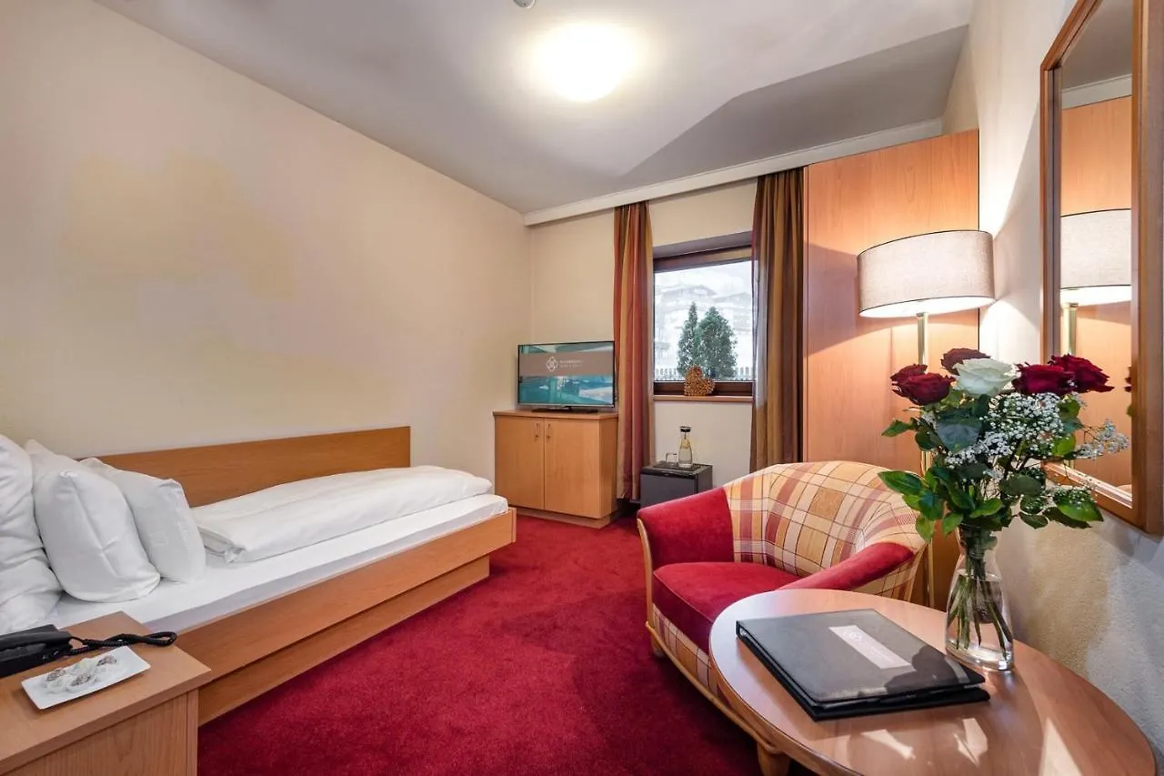 Landhaus Aamadall Im Alpinresort Sport & Spa Saalbach-Hinterglemm 2*,